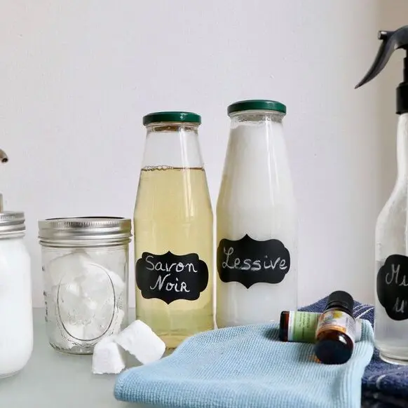 Atelier de fabrication de produits ménagers maison_Grimaud