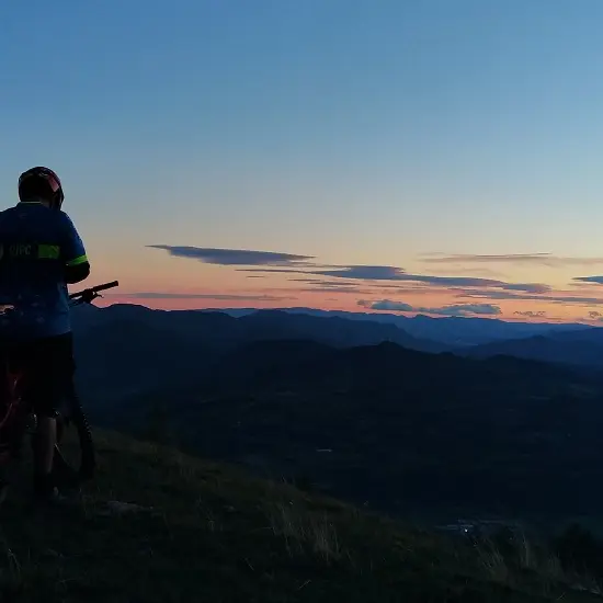 Lever et coucher de soleil en VTTAE