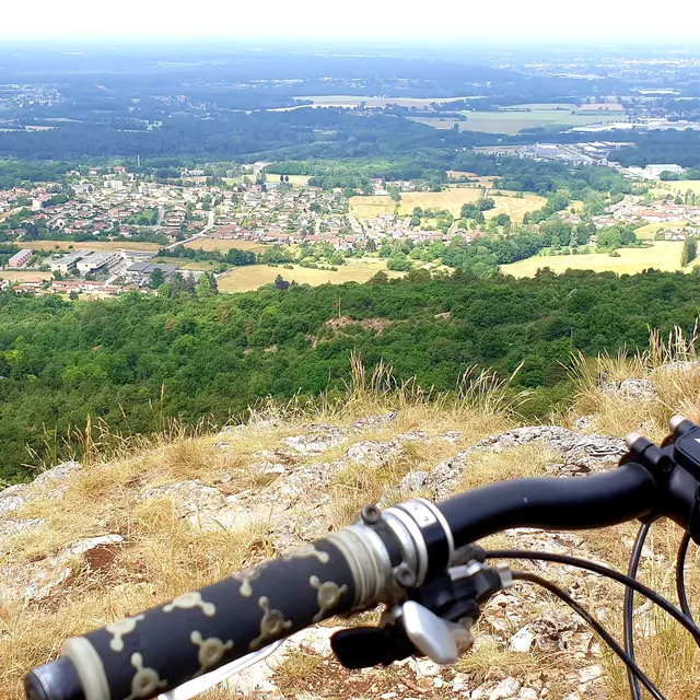 Montée du Mont July depuis Cézeyriat