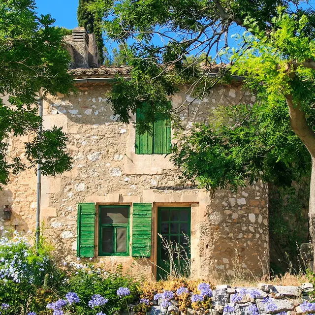 À la rencontre des savoir-faire des Alpilles : Mas de Gourgonnier_Mouriès_bâtisse
