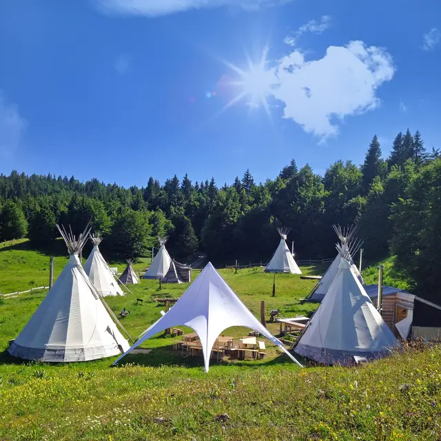 Village Tipi