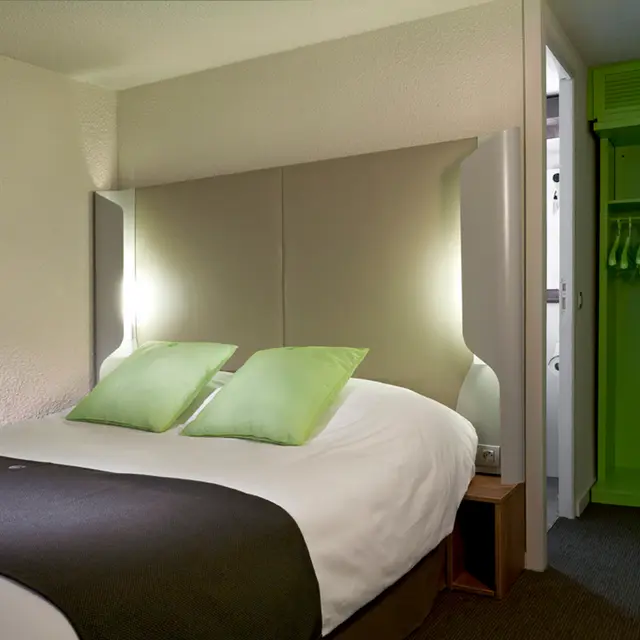 Chambre 1_Hôtel Campanile