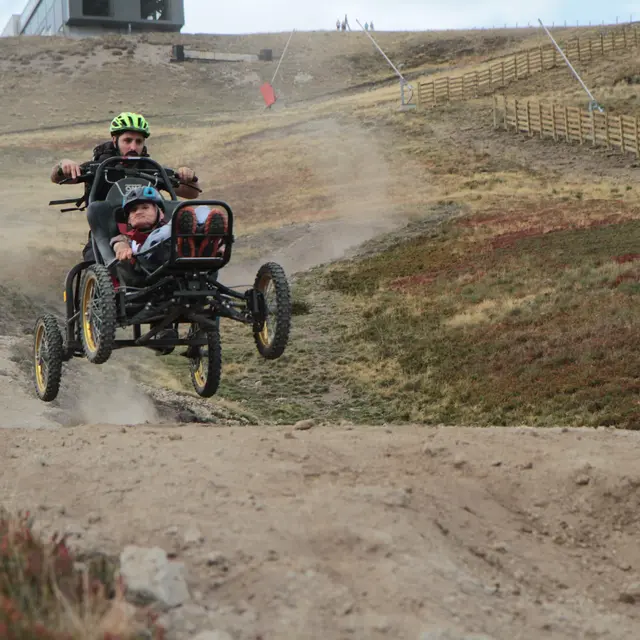 Descente fauteuil tout terrain Handisport_Abriès-Ristolas