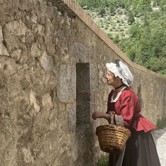 Chronique d''une ville de frontière Visite théâtralisée pour les groupes_Entrevaux