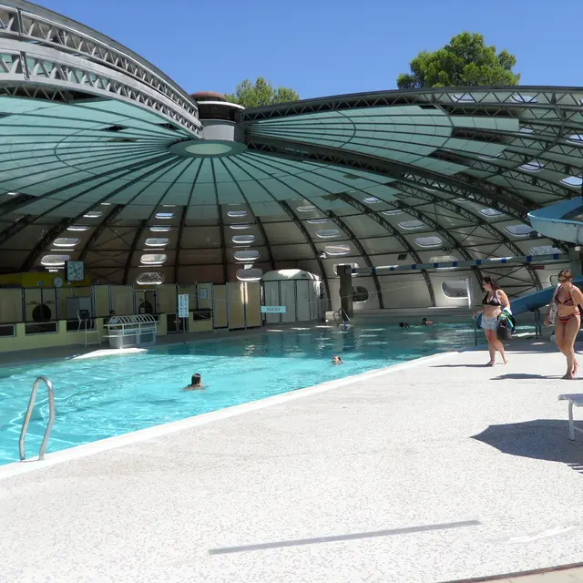 Piscine intérieure