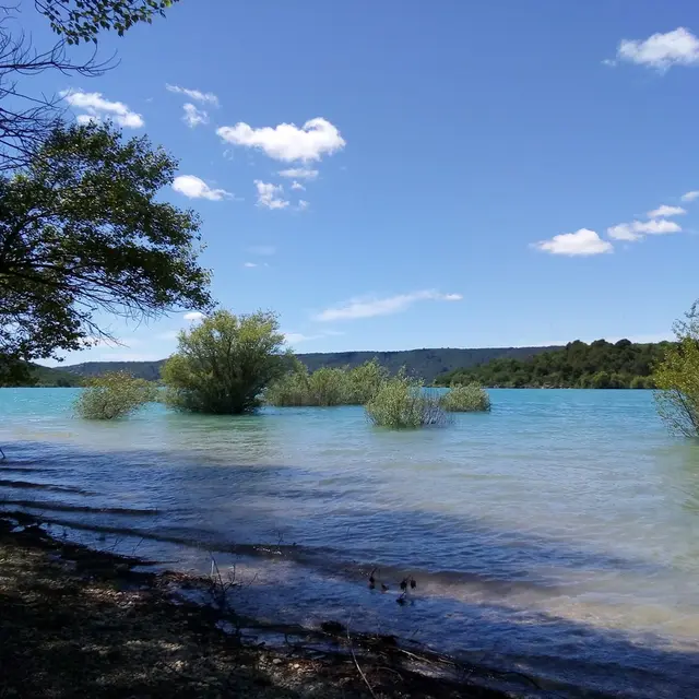 Plage Commandon et Charoup