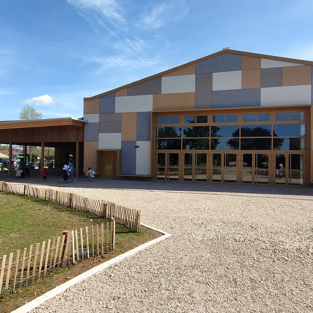 Salle des Fêtes - Saint-Denis-lès-Bourg_Saint-Denis-lès-Bourg