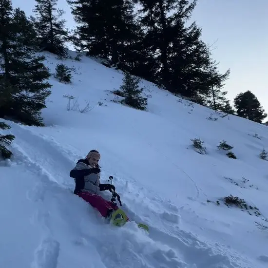 Randonnée et descente en luge à Menthières_Chézery-Forens