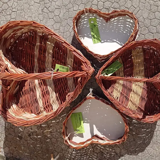 Atelier vannerie : corbeille asymétrique ou corbeille cœur_Trescléoux