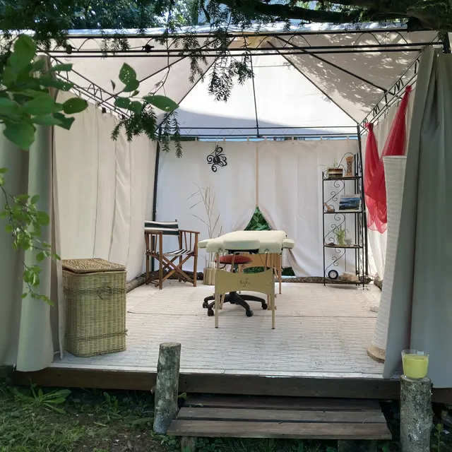 Christèle Laurent · Massage à Aiguebelette-le-Lac