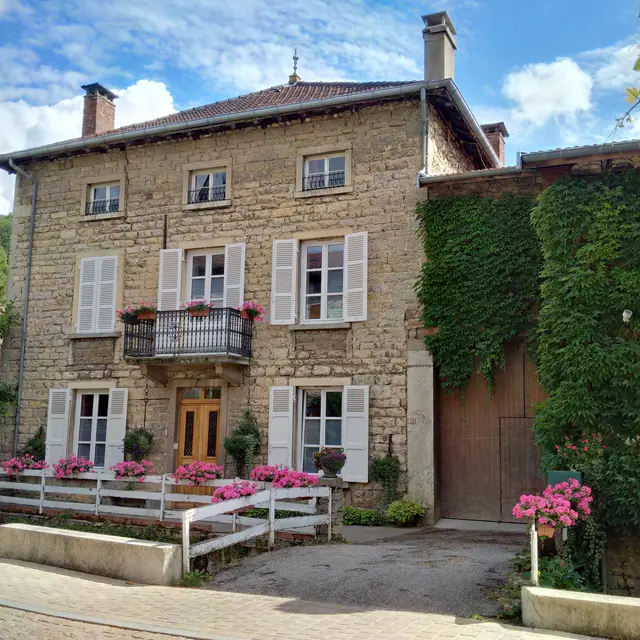 Caveau Tissot Thierry à Vaux en Bugey