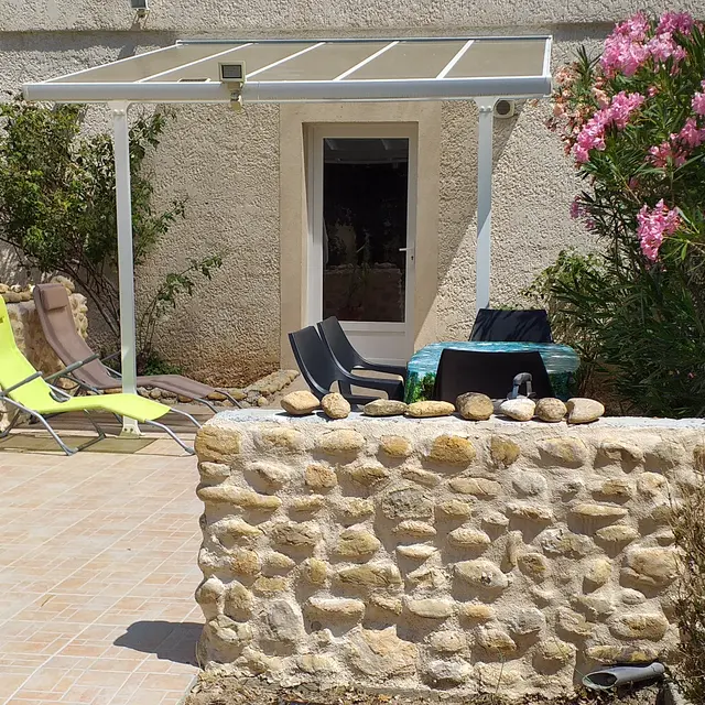 Entrée par la terrasse