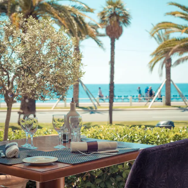 Terrasse Le Duc Restaurant.jpg