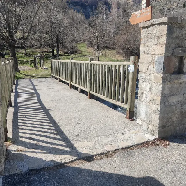 Pont du torrent de Sestrière_Saint-Dalmas-le-Selvage