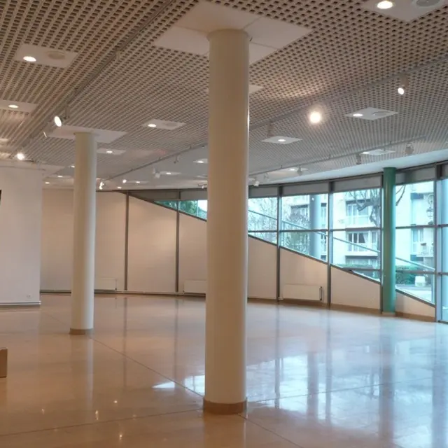 Salle Hubert Yencesse, Chambourcy