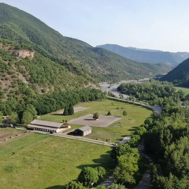 Vue du haut centre équestre