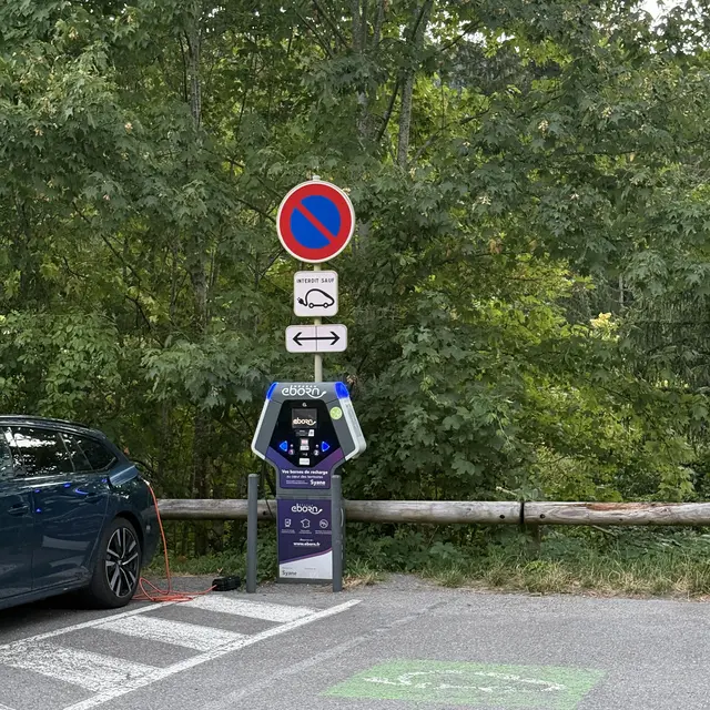 Borne de recharge - Parking de la Patinoire_Saint-Gervais-les-Bains