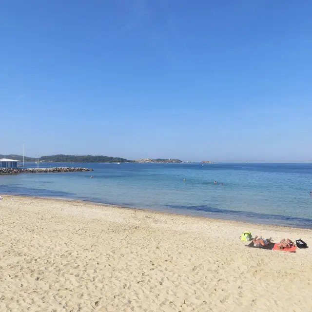 Plage du Cros à Six Fours