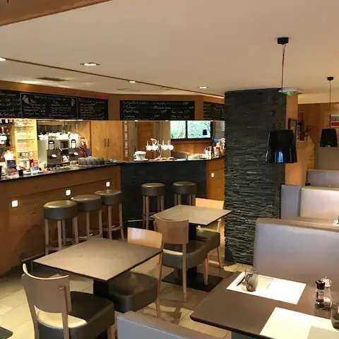 bar