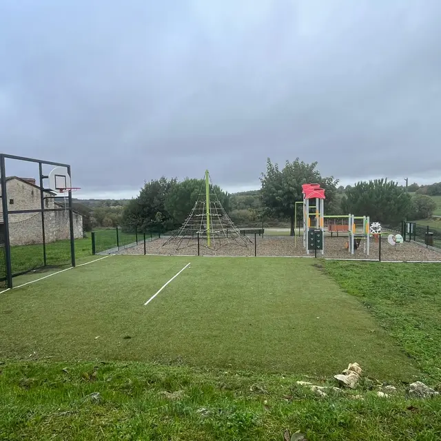 Aire de jeux de Saint Amans du Pech_Saint-Amans-du-Pech