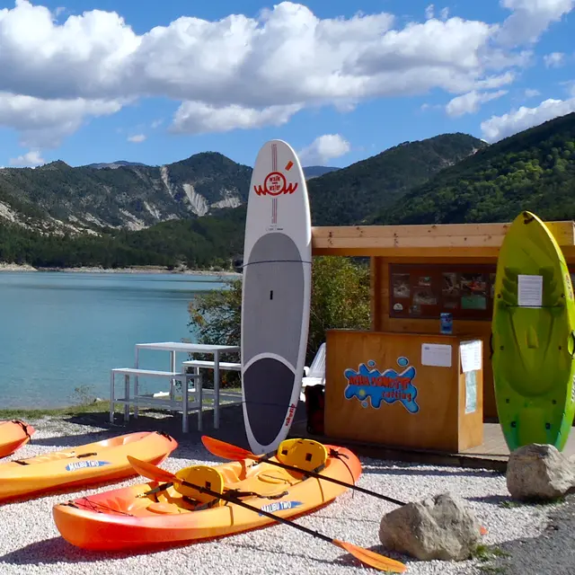 Point d'Accueil Aquabond rafting Plage du plan à Saint André les Alpes