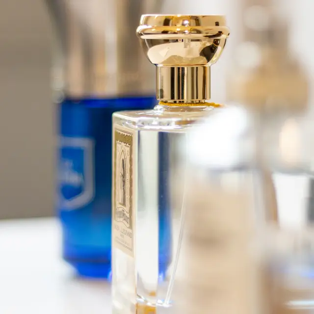 Conférence immersive olfactive et historique par Claire Merryl - Rencontres Parfumées_Istres