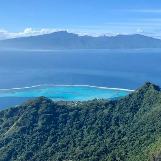 Mana Mountain Moorea - Tahiti Tourisme