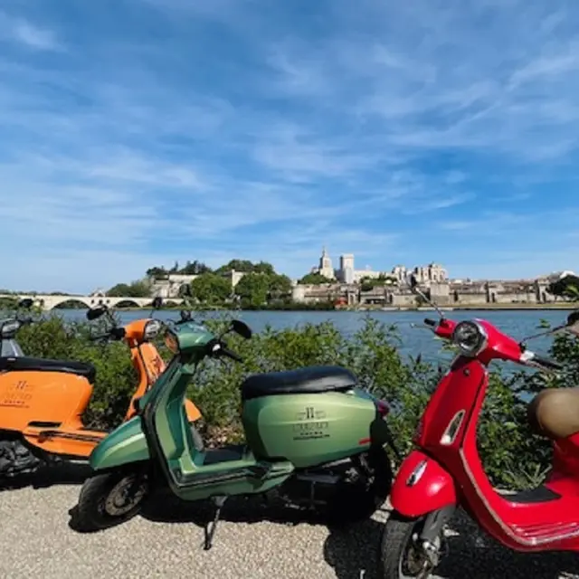 Loc’Two Scoot Provence - Location de Scooter_Avignon