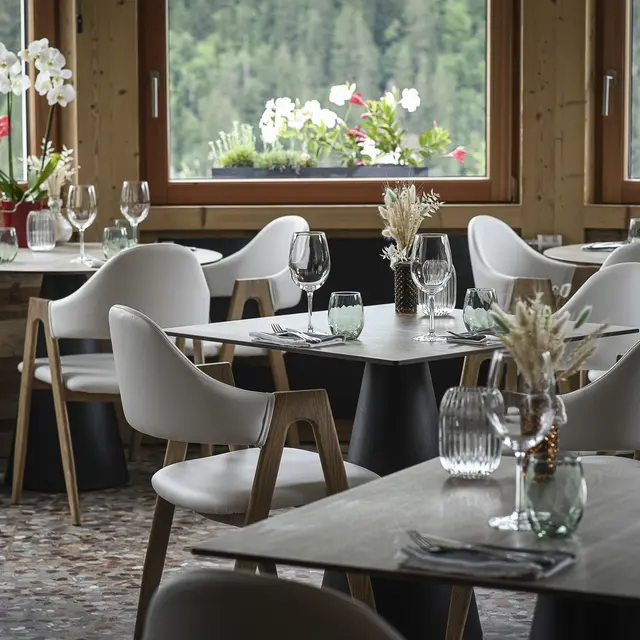 Tables - Restaurant Fleur de Neige