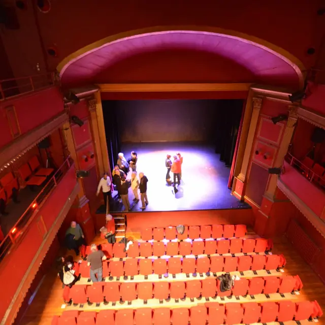 Hyères Théâtre Denis