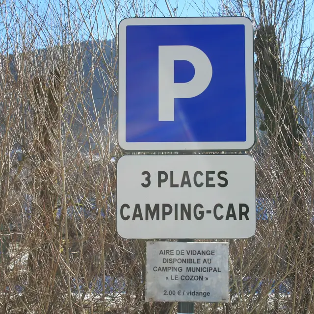 Aire de stationnement pour camping-car - St Pierre d'Entremont