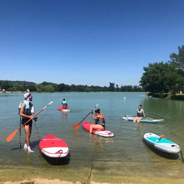 Paddle sur le lac de beaumont