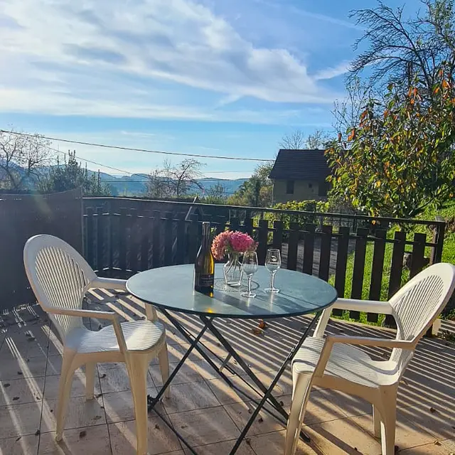Terrasse du gîte Les hortensias à Aiguebelette-le-Lac