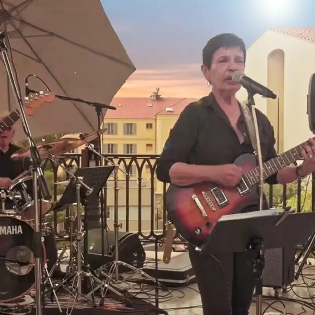 TWINSHAKE concert - marché de noël_Le Lavandou