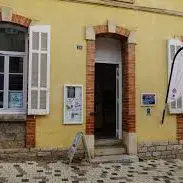 Espace Tourisme et Médiathèque de Flayosc_Flayosc