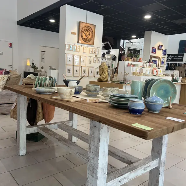 Collectif d'artisans - La Caserne - Bedoin