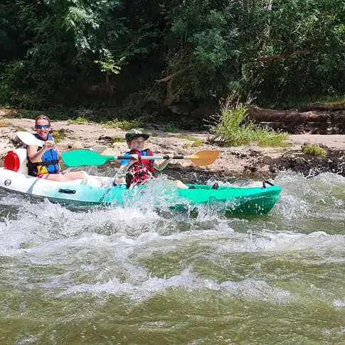 Canoë, kayak & rafting avec le bureau des moniteurs 