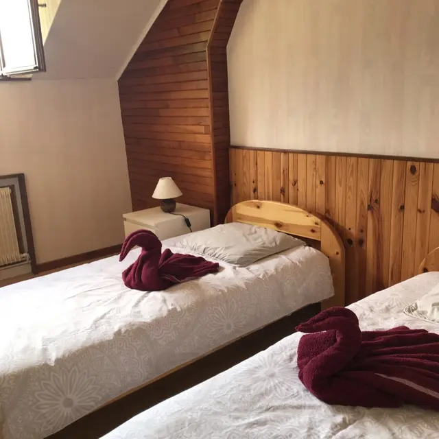 Chambre 2 lits simples