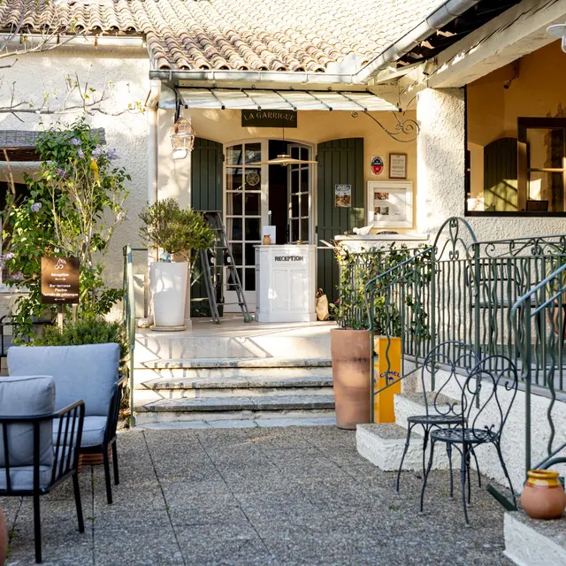 Hôtel la Garrigue_Venasque