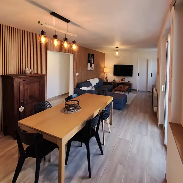 Les Appartements de Clélia - Appartement le Tarbesou 10 personnes_Ax-les-Thermes