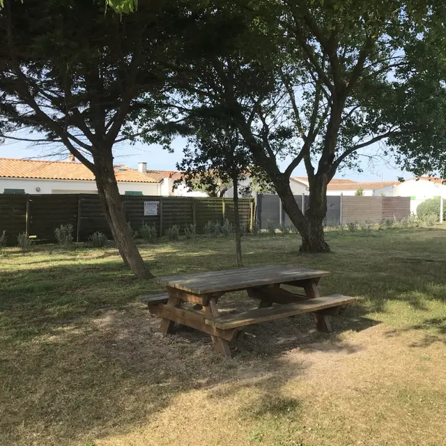 Aire de pique-nique et de loisirs