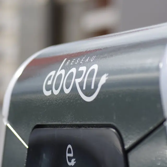 Borne de recharge éléctrique au Collet_Le Collet