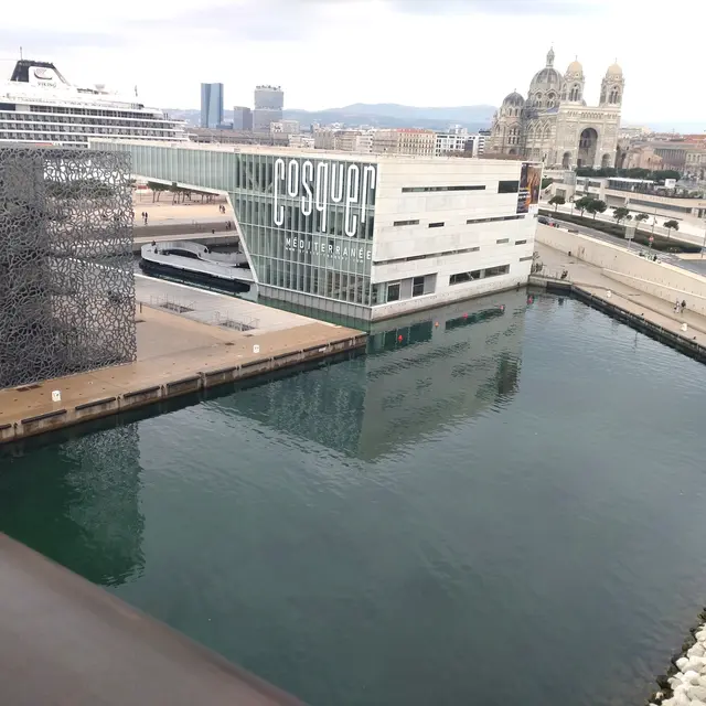 Darse du J4 près du Mucem_Marseille