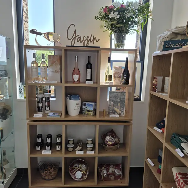 Boutique de l'office de tourisme de Gassin_Gassin