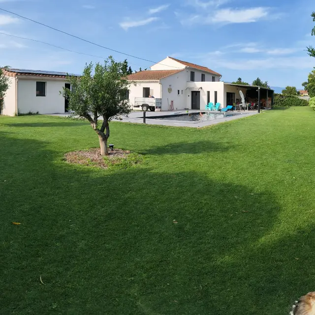 LA YAUTE PROVENCALE  à Carpentras