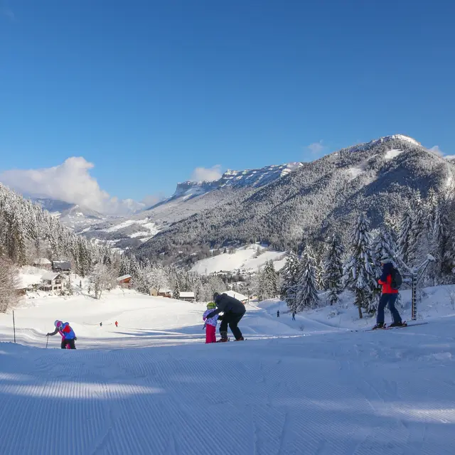 Ski sur le secteur débutant au Planolet