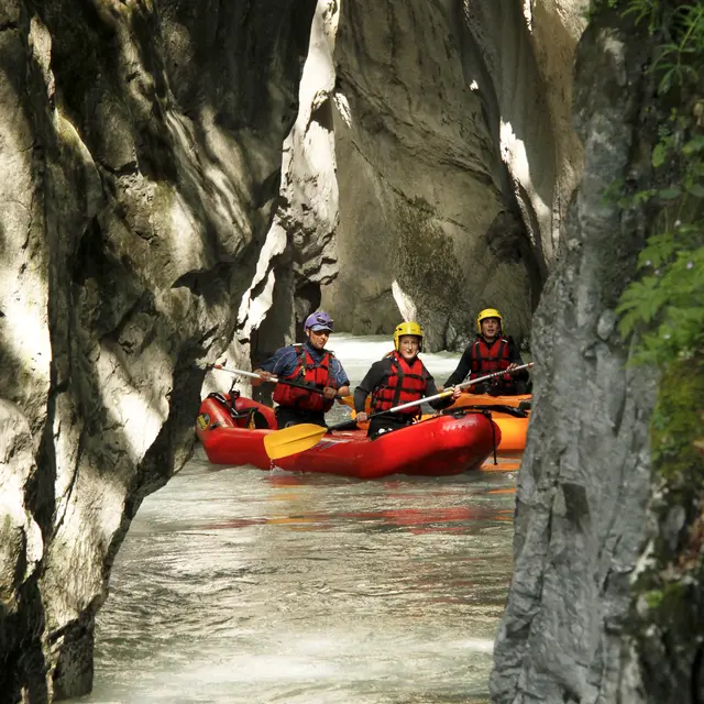 Cano-raft