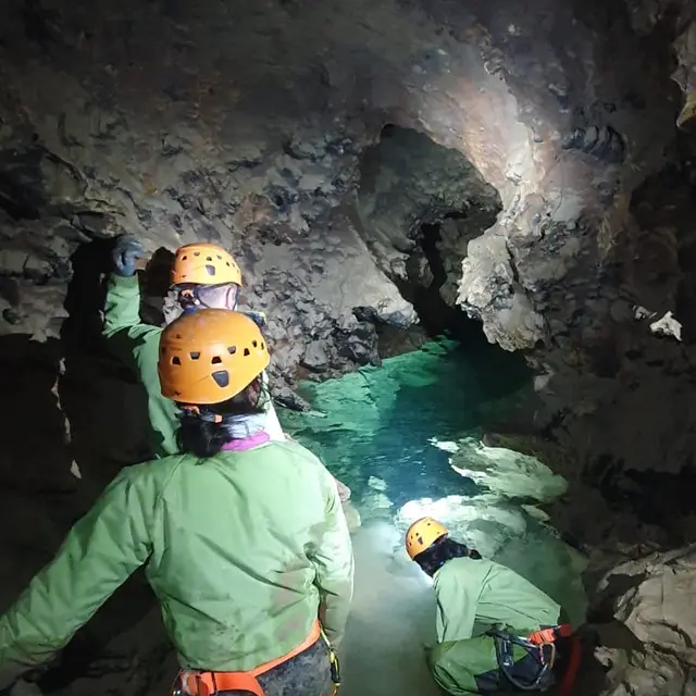 Spéléologie sportive - Grotte du Puits des Bans  avec Ecrins Spéléo Canyon_Jarjayes