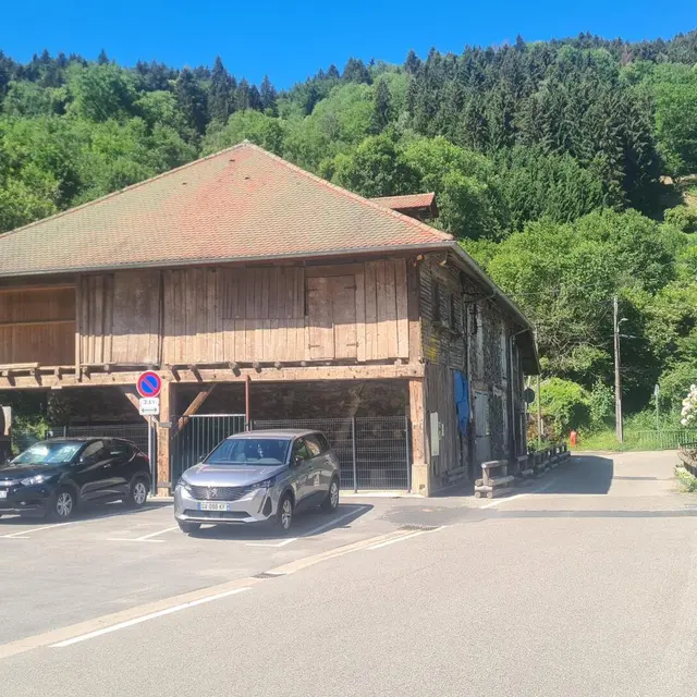 moulin_vorz_esplanade.jpg