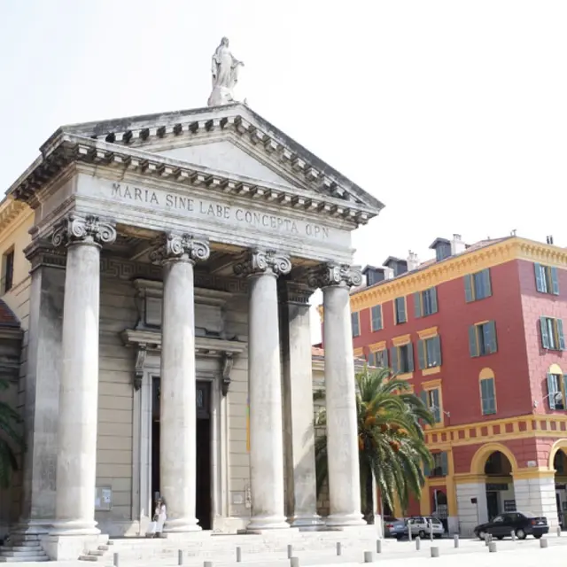 la place ile de beaute